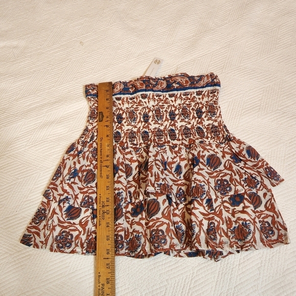 NWT House of Harlow smocked marbled rust skirt. M - Picture 11 of 13